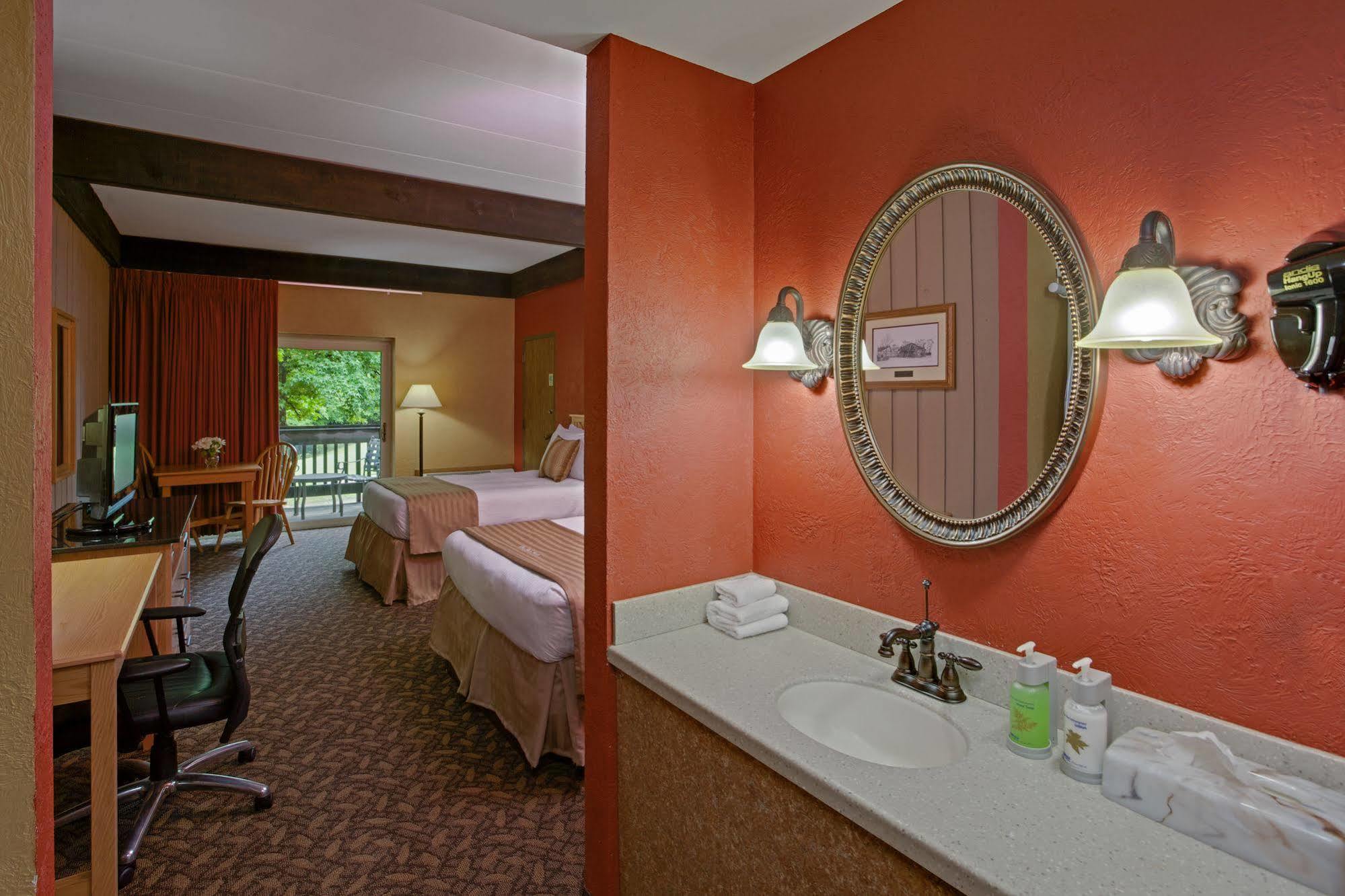 Mohican Lodge And Conference Center Perrysville Eksteriør billede