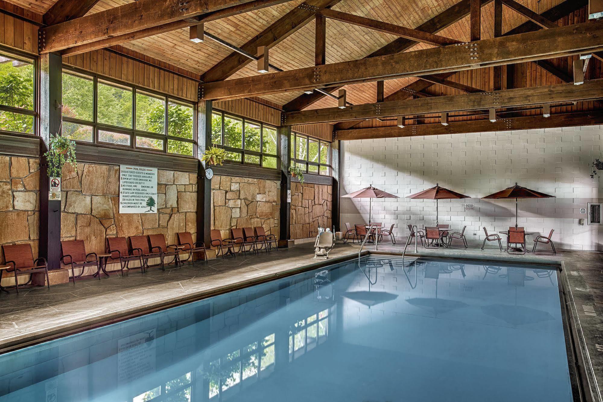 Mohican Lodge And Conference Center Perrysville Eksteriør billede