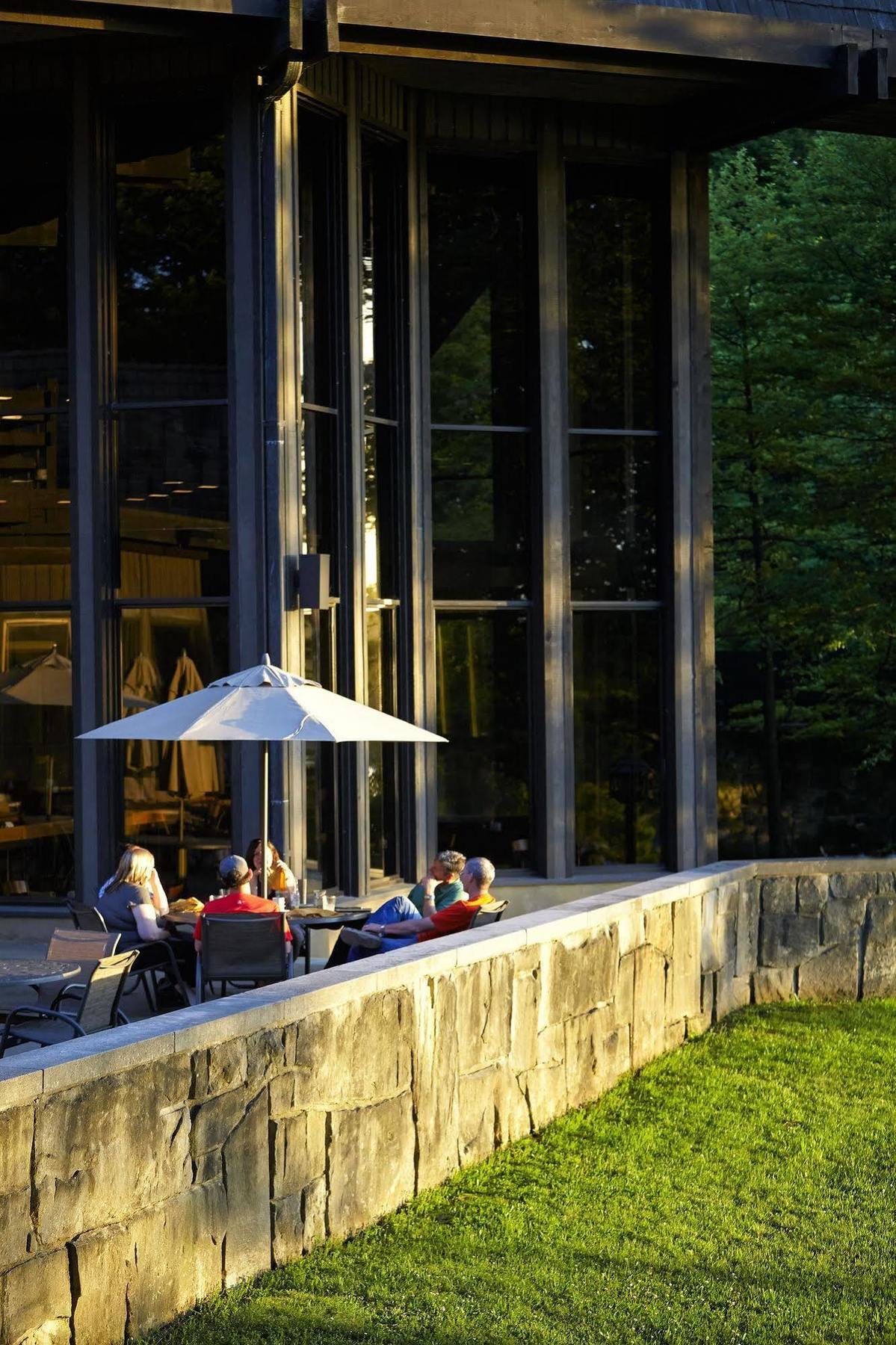 Mohican Lodge And Conference Center Perrysville Eksteriør billede